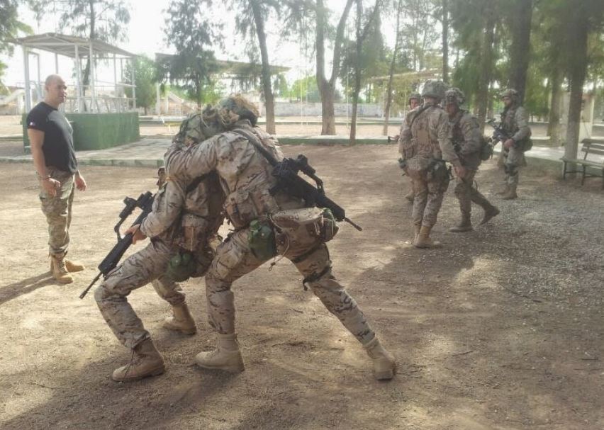 ezpac-entrenando-cuchillo